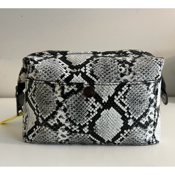 Quay Glam Cosmetic Bag- Blk/Wht Snake Skin Print - Picture 2 of 7